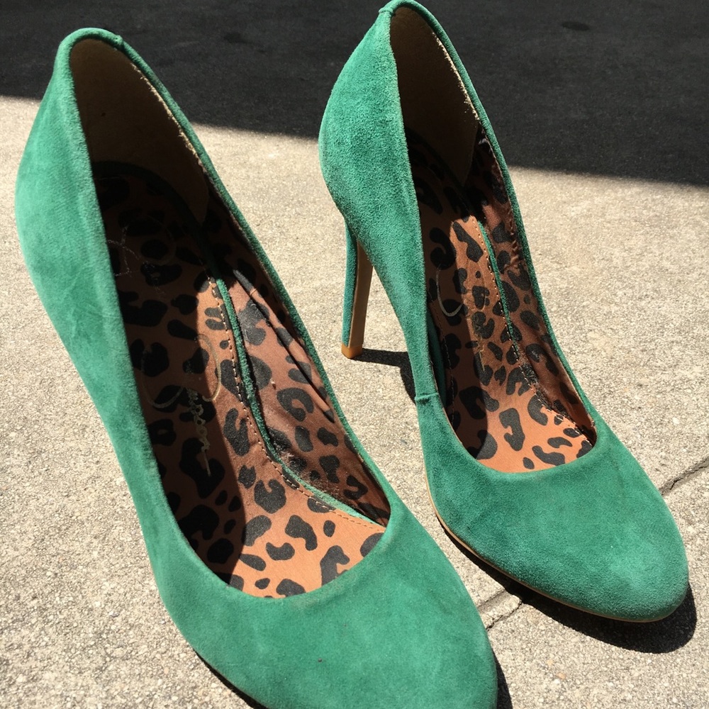 Jessica Simpson pumps - Picture 2 of 3